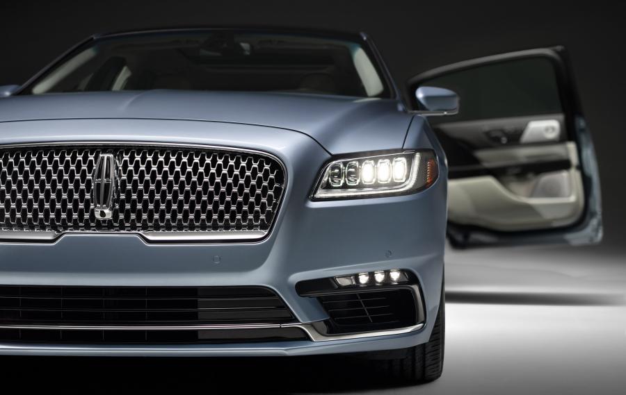 Детали экстерьера Lincoln Continental 80th Anniversary Coach Door Edition 2019 года  (фото 19 из 54)